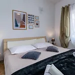 Mima * Opatija